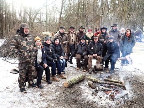 13 Bylo 16 účastníků