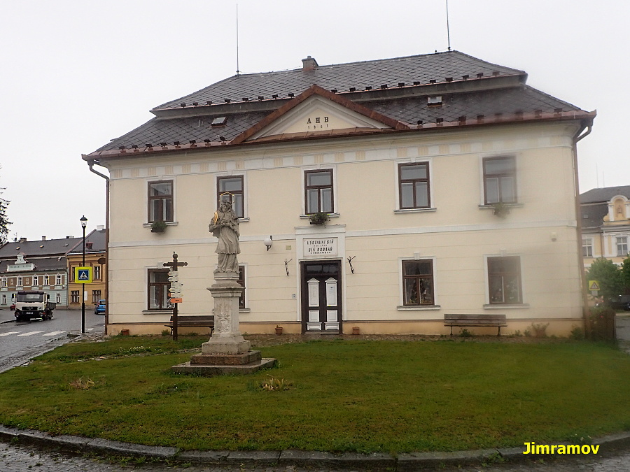 17 Muzeum rodáků- J.Karafiáta (autorr Broučků) a V.Mrštíka (Pohádka máje)