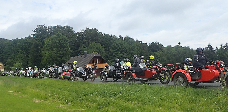 31 Radost =pohled na naše motocykly