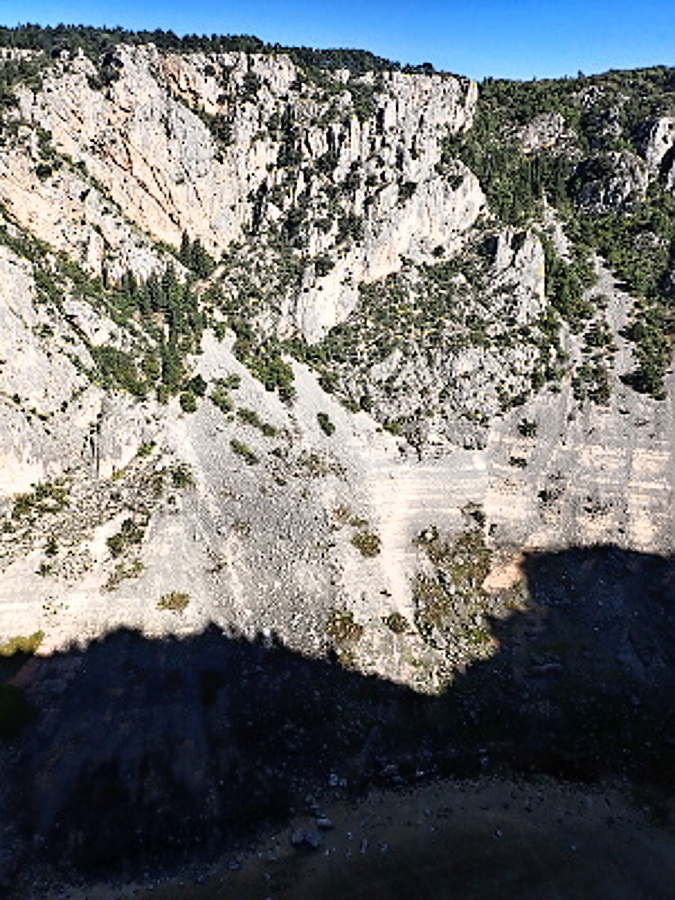 53 Imotski, Modré jezero. Je vyschlé.