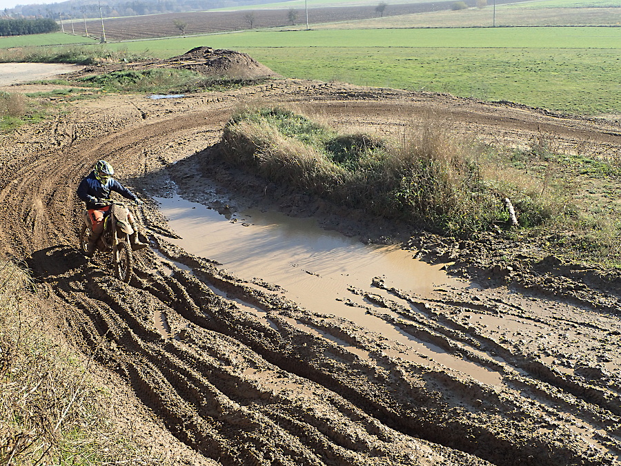 25 Motokrosová trať ve Smrku