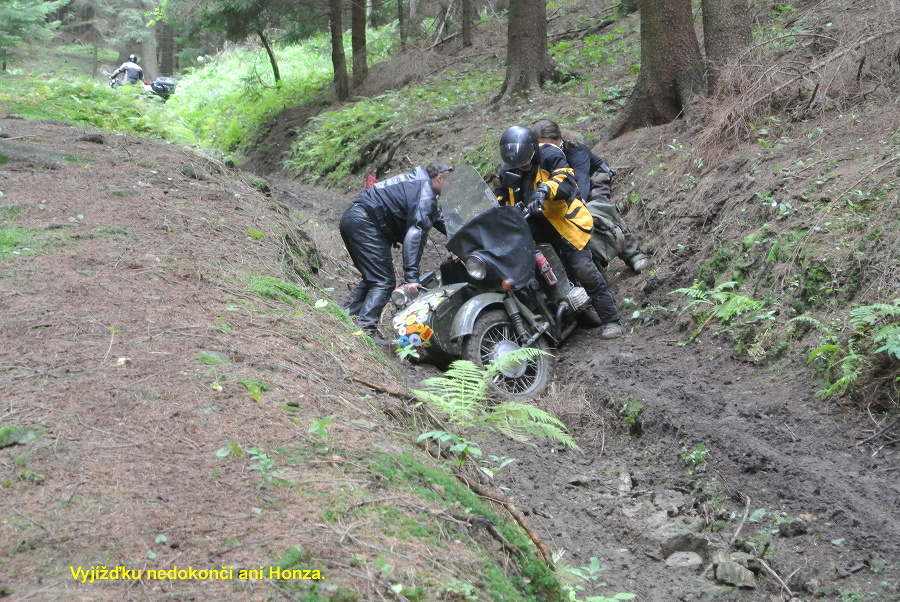 Sraz sov.motocyklů 196