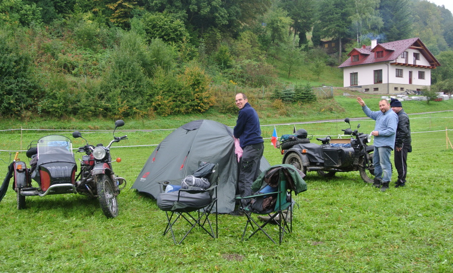 Sraz sov.motocyklů 325