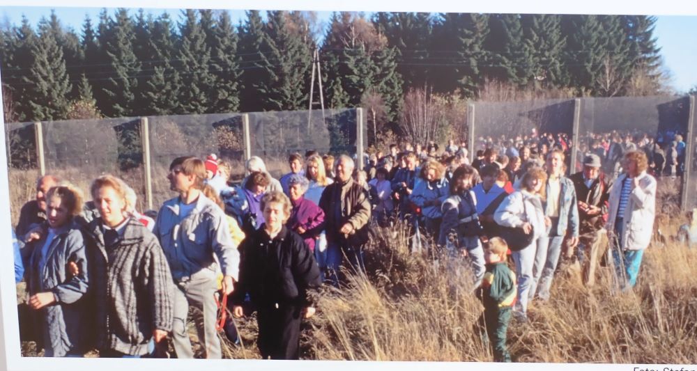 32 Všichni jdou z NDR v roce 1989 na západ, opačně nikdo