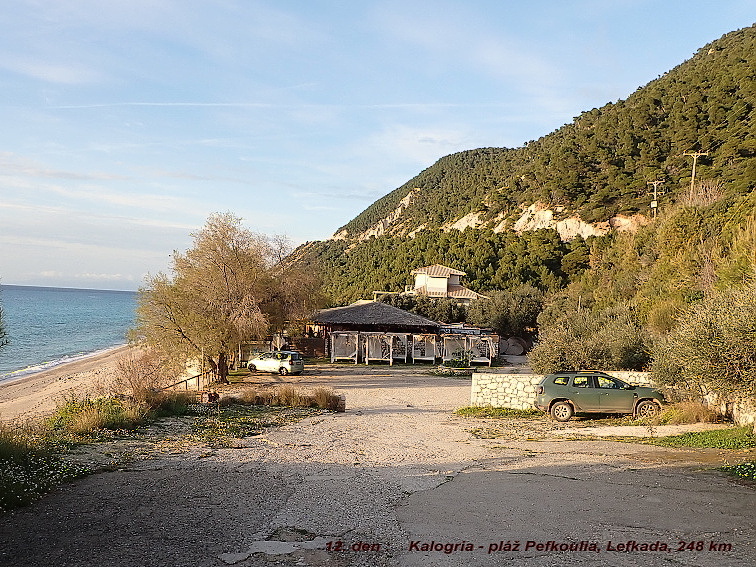 084 Podél průplavu a tunelem jsme dojeli na ostrov Lefkada.