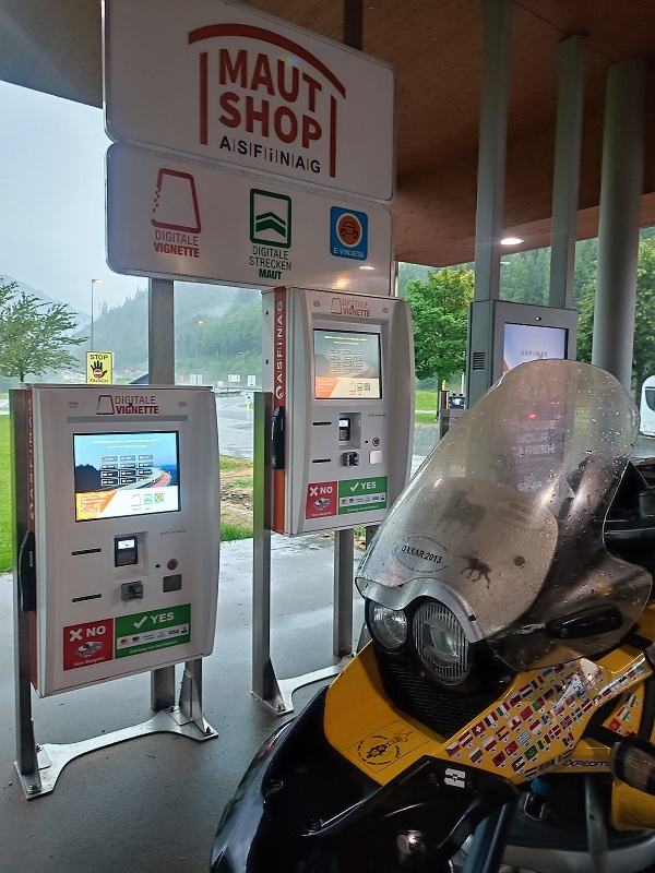 59 Novinka, automat na koupi dálniční známky