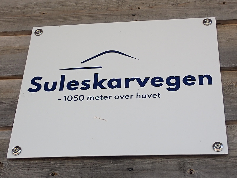 10 Silnice 450