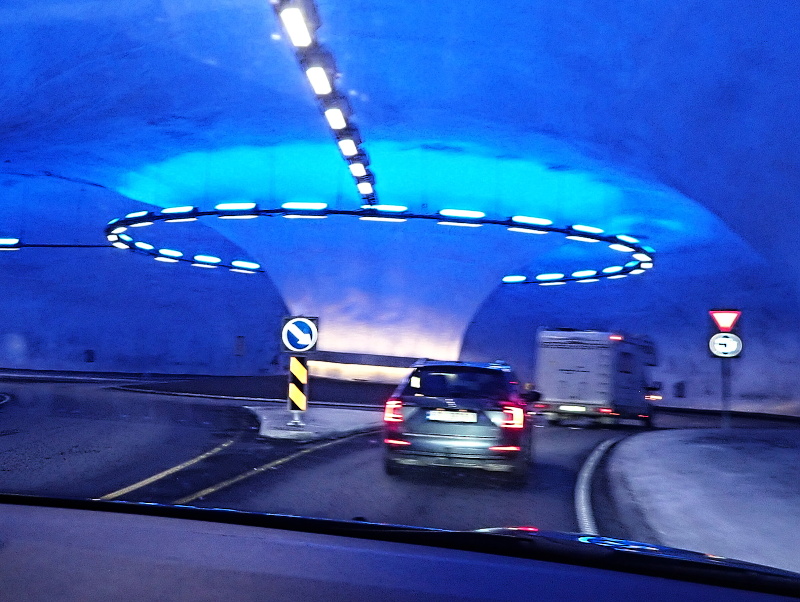 23 Kruháč v tunelu