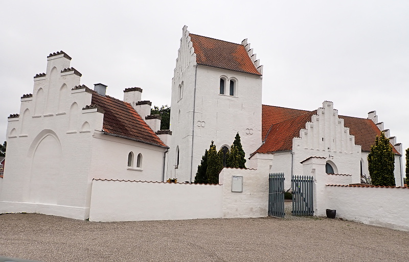 16 Dánský kostelík,co kouzelně popisujKarel Čapek v Cestě na sever.
