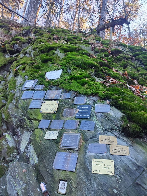 07 Vzpomínka na kamrády