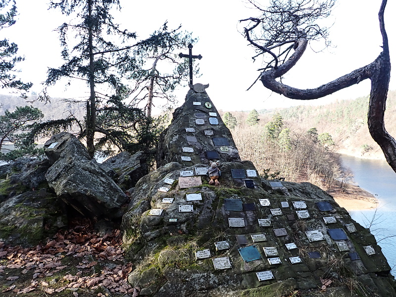 14 Vzpomínka na kamarády