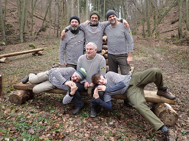 08 Osadníci z Tortugy (část)