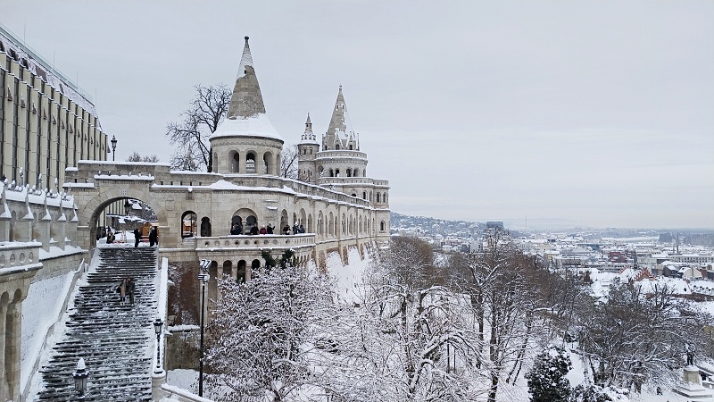 11 Rybářská bašta se sněhem