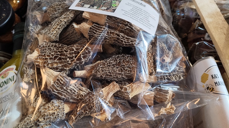 19 Koupite zde i houby smrže