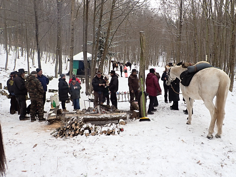 05 Pohoštění od kamarádů u Zubkovy studánky