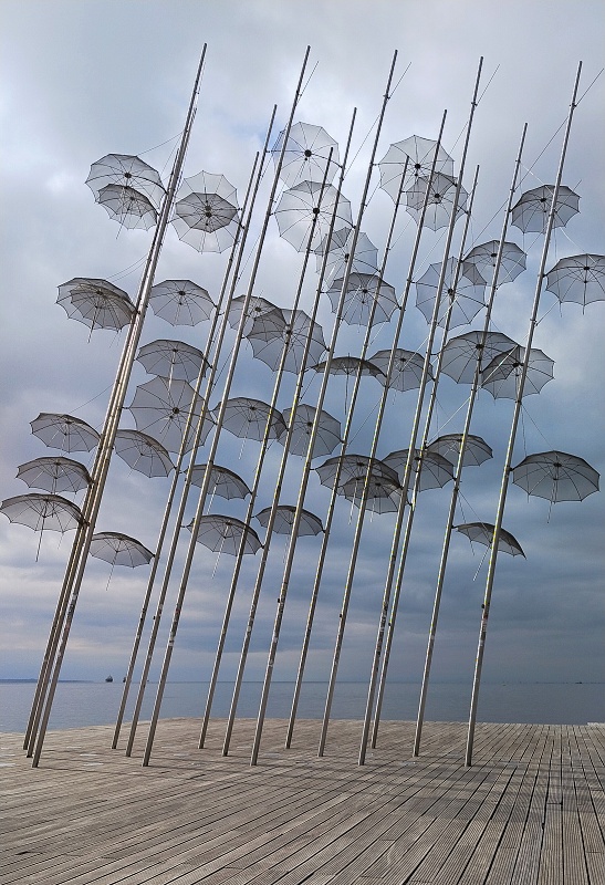 23  Promenáda kolem moře