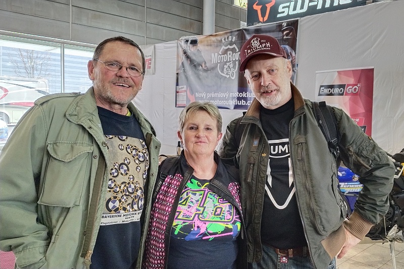 20 Před 44 roky k nám přijel Jarda poprvé na Jawě.