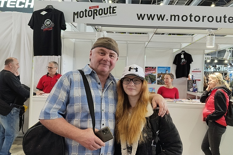 21 Spolu jezdíme na Uralech po celé republice.