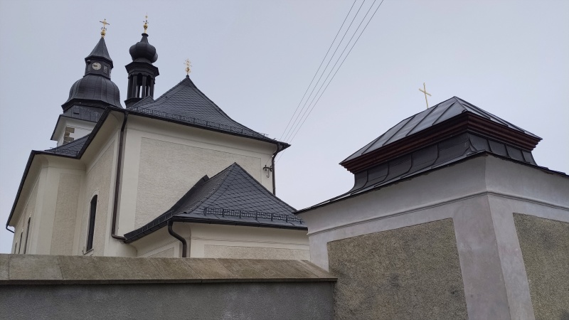 19 Kostel s mnoha věžemi v Předhradí