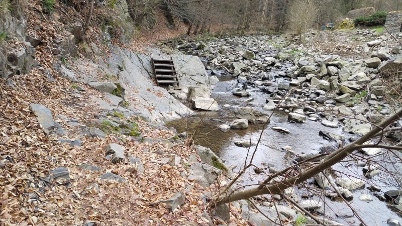 21 Řeka Krounka pod Rychmburkem.