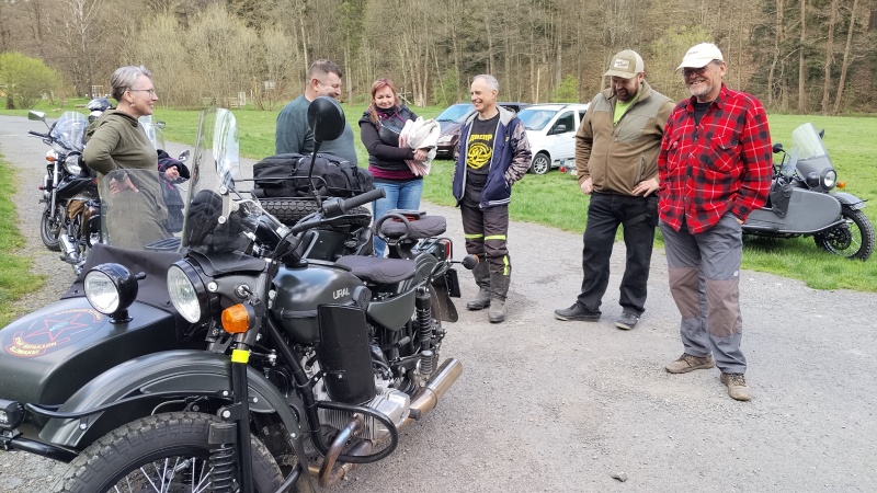 02 Miško vyměnil motorku za mladší kus.