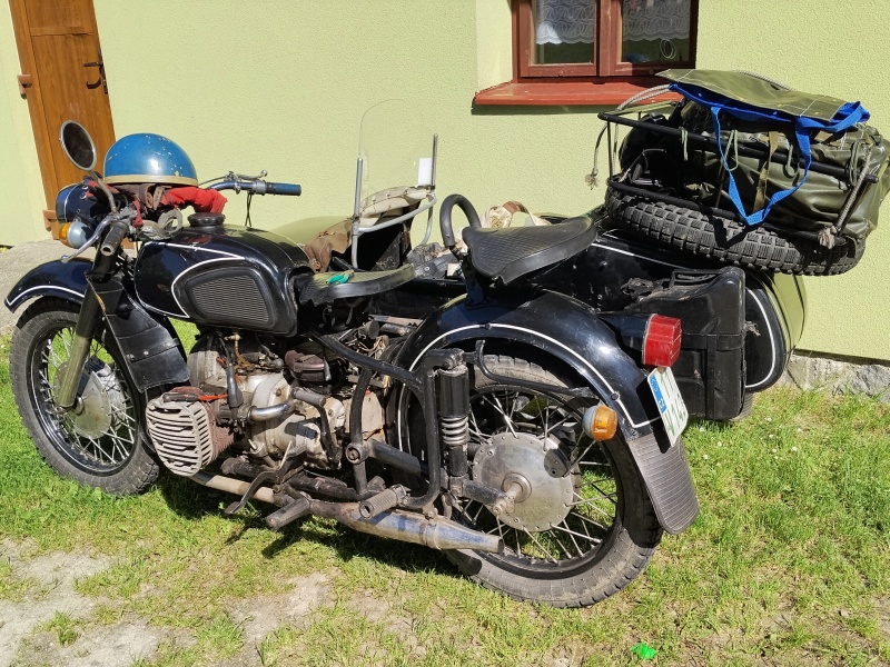 03 Převládaly tu věkem veteránské Dněpry a sem tam Ural.