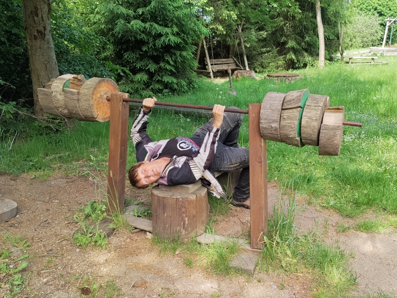 13 Přírodní posilovna