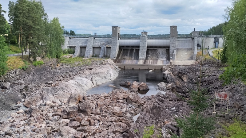 18 Imatra, přehrada, když nepouští vodu